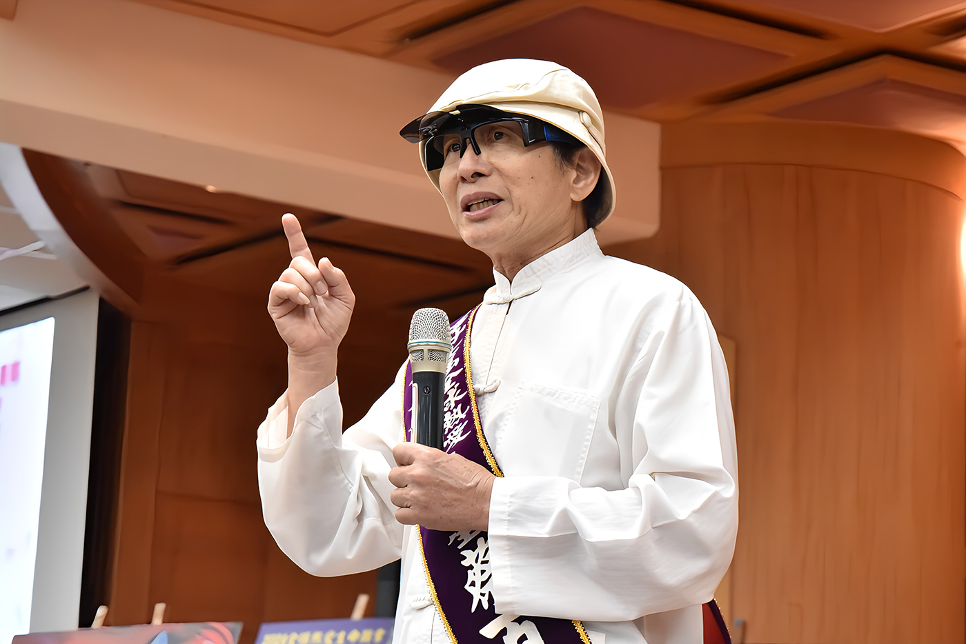蝴蝶先生蔡百峻致詞。